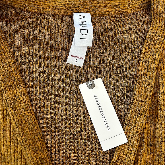 Anthropologie Amadi NWT Gold Long Sleeve Plunging Neck Sweater Shirt Top *Sz S* - Picture 4 of 4